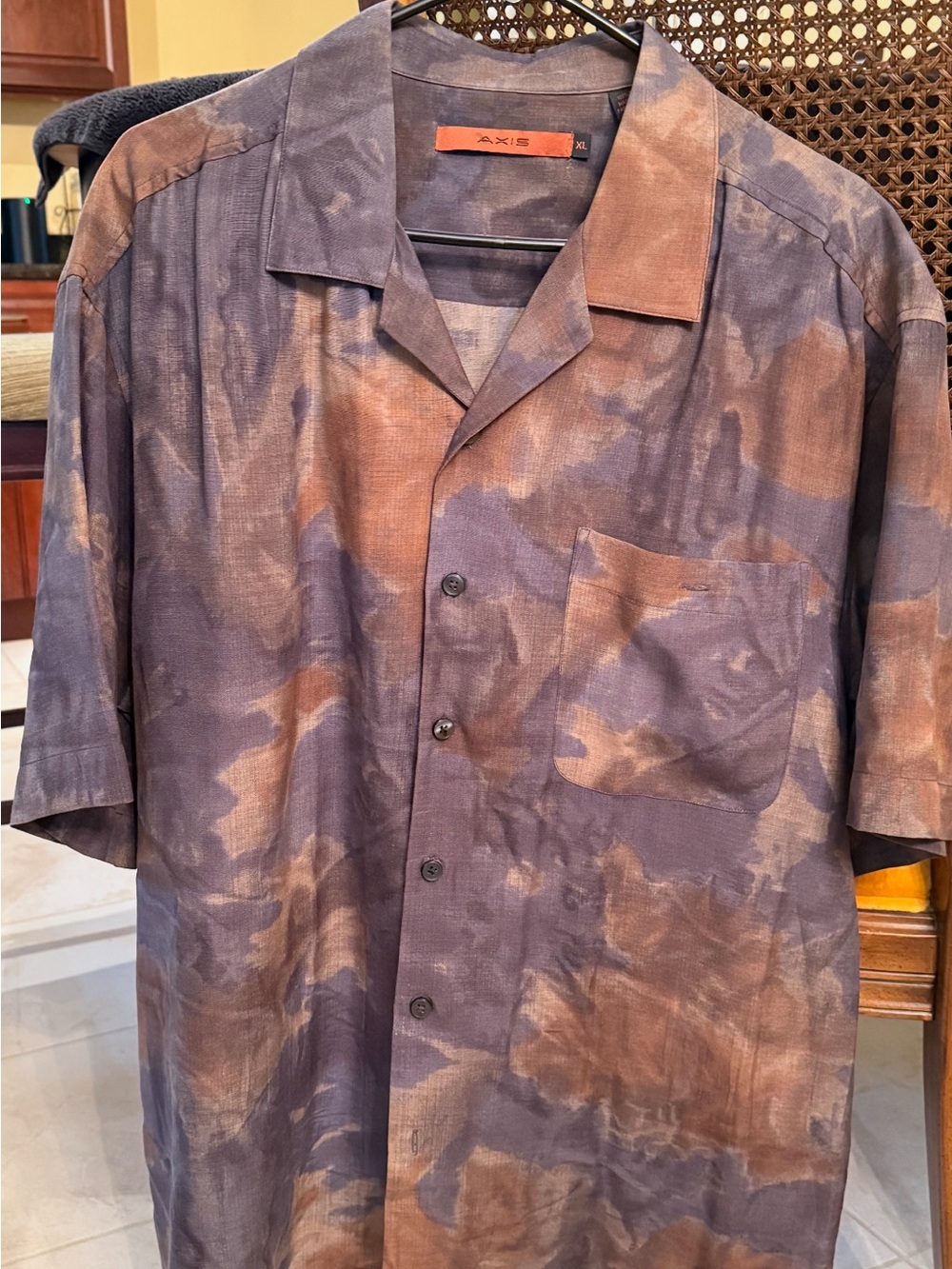 Men's Short-Sleeve Button-Up Shirt in Brown and Purple